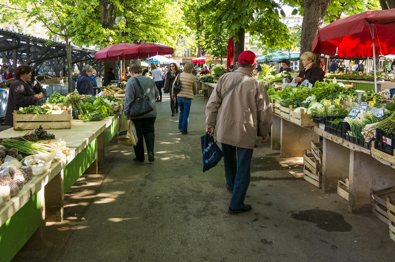 booths-that-sell-creative-design-tips-for-farmers-market-success